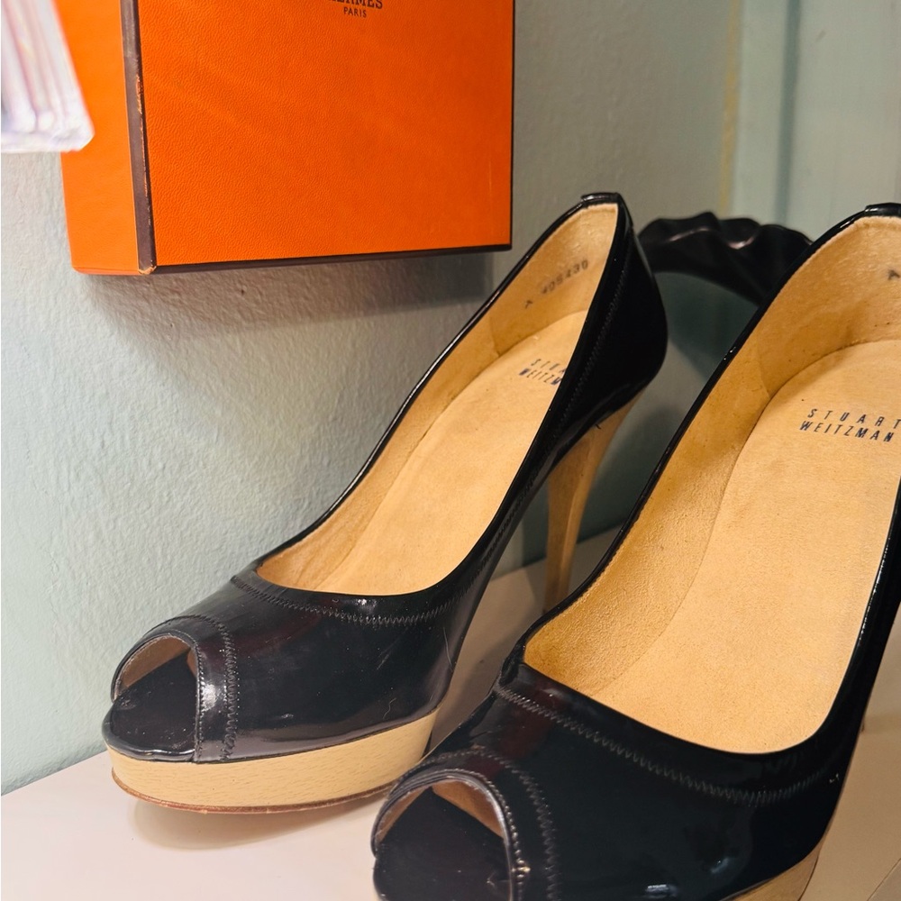 Stuart Weitzman Black and Cream Stiletto Heels